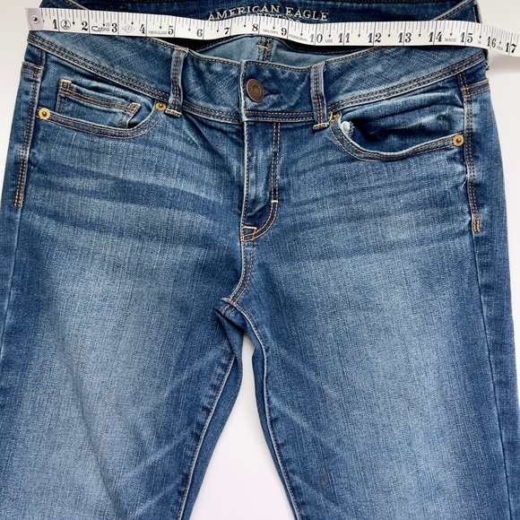 American eagle Classic Blue Women's Jeans - Picture 4 of 5